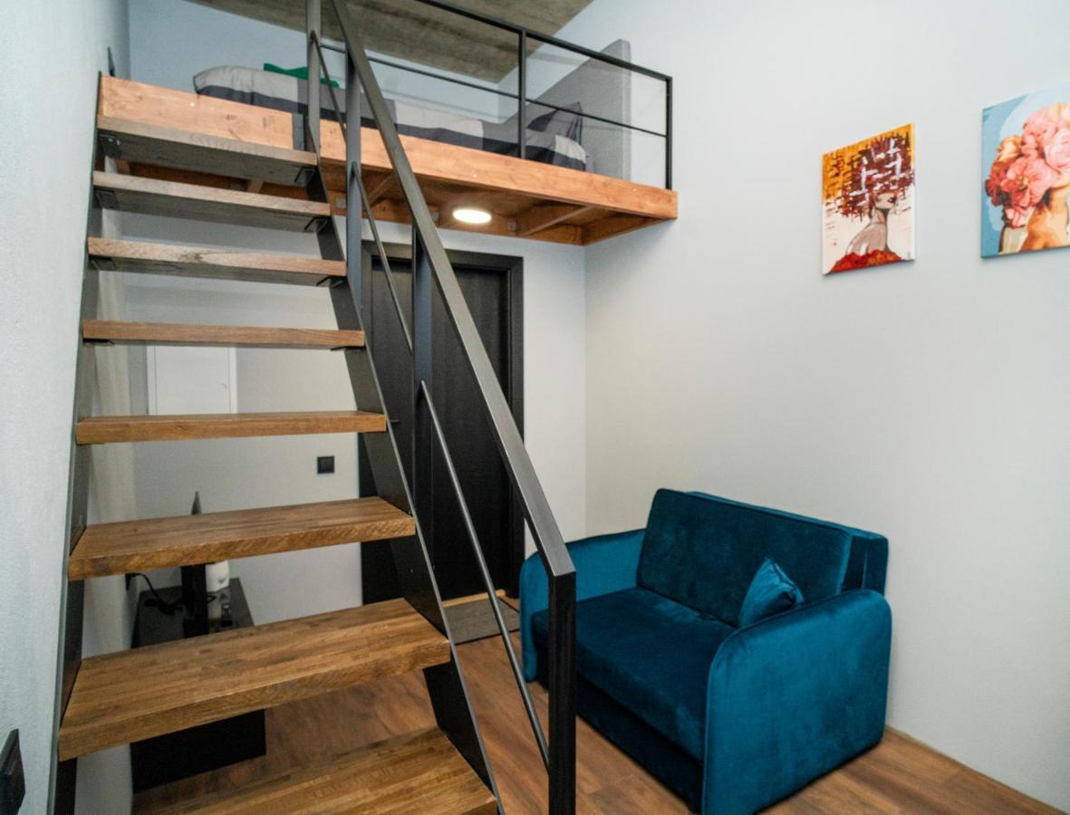 Teeny Tiny Lofts In Center 考纳斯 外观 照片