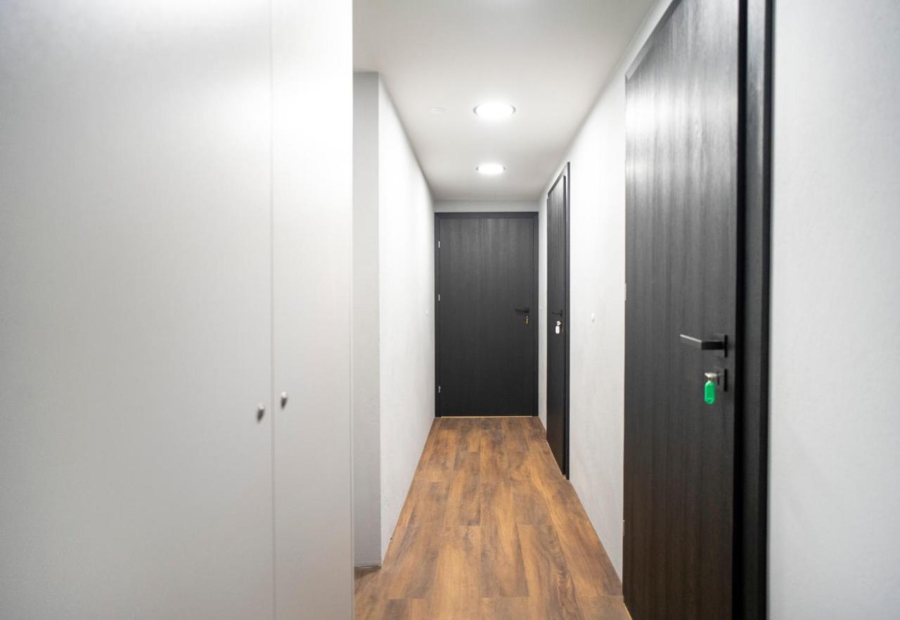 Teeny Tiny Lofts In Center 考纳斯 外观 照片